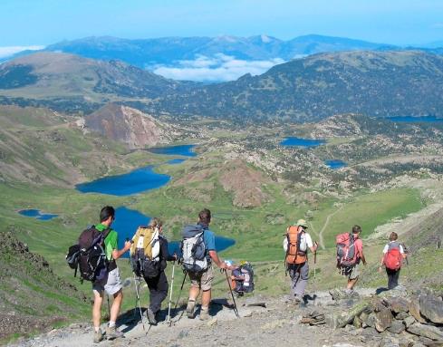 Summer hikes in the vicinity of camping IIisa in the Pyrénées-Orientales