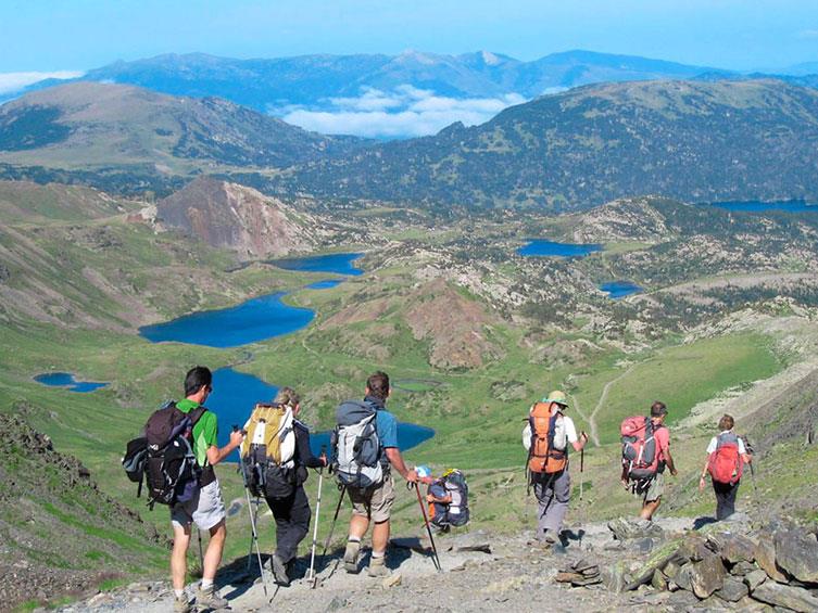 Hiking trails, to discover the wealth of sites, landscapes and wildlife in the Pyrenees