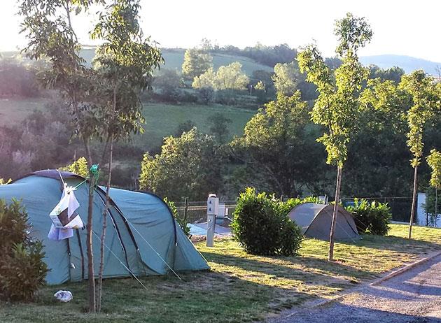 Emplacements pour tente au camping 3 étoiles Ilisa près de Font-Romeu
